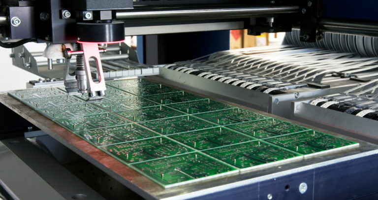 captec web cs manufacturing rackmount pc for testing pcb and signal 01 1 768x406 - Case Stories