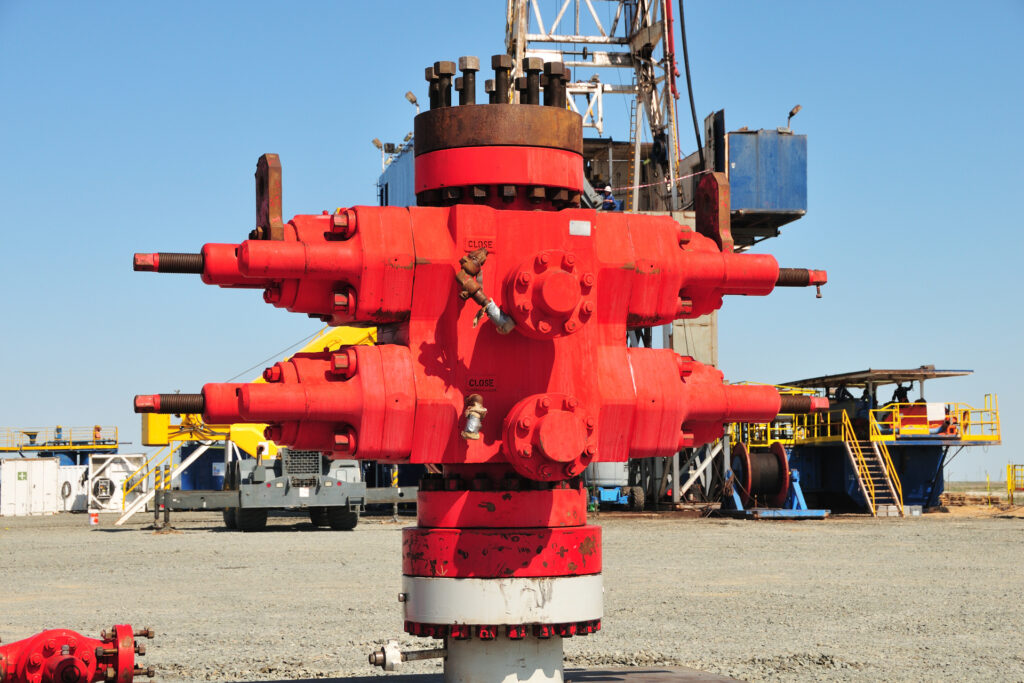 iStock 187039898 1 1024x683 - Oil & Gas
