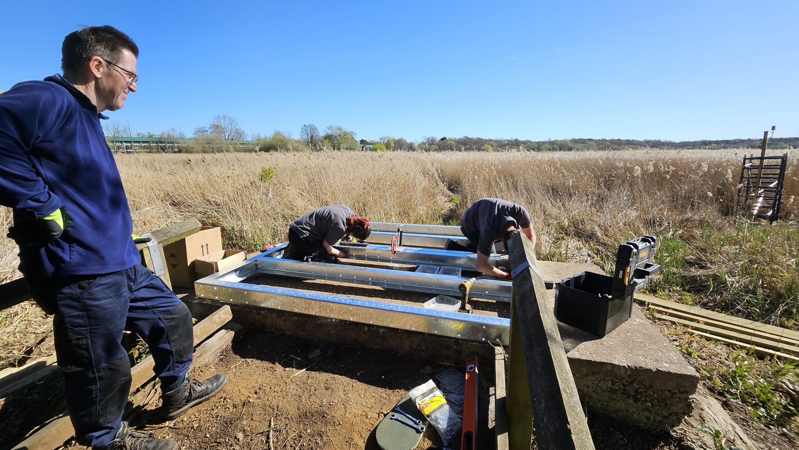 Fleet Pond 6 scaled - Captec apprentices deliver new viewing platform for Fleet Pond Nature Reserve